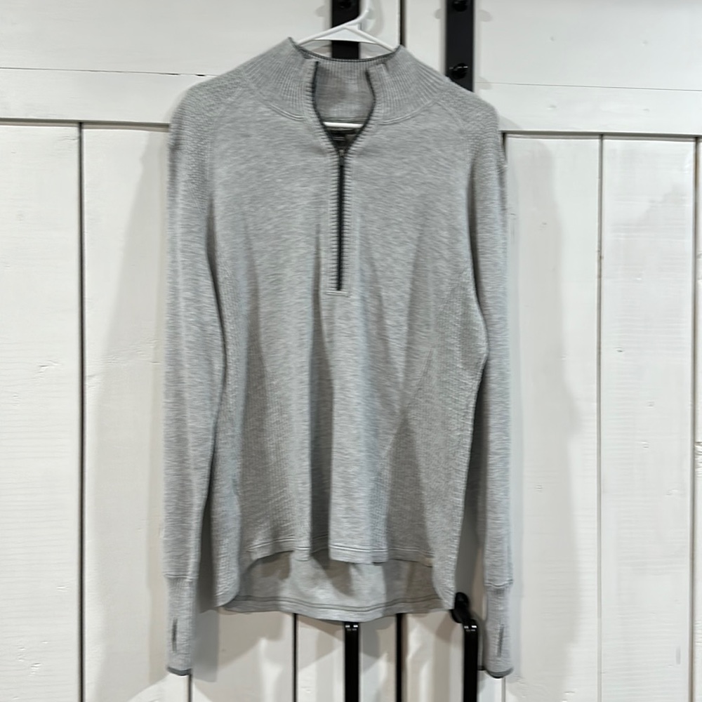 Eddie Bauer Women’s Lightweight sweater